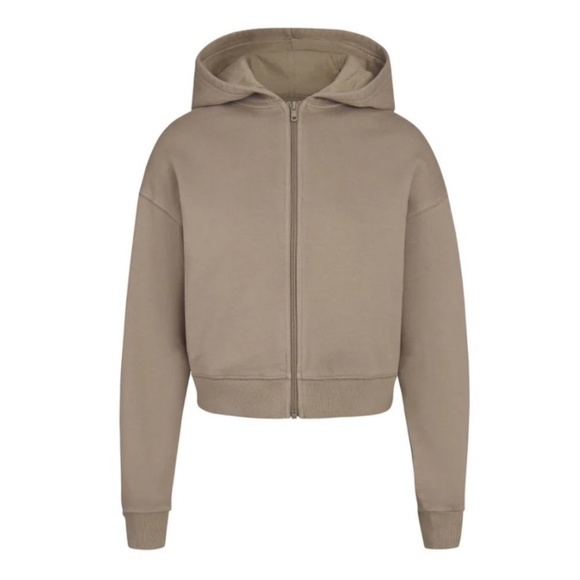 SKIMS Outdoor Zip Up - Picture 6 of 6